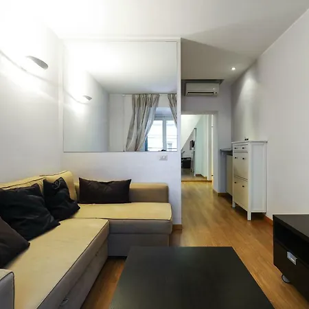 Volta 20 Studio By Yoof Daire